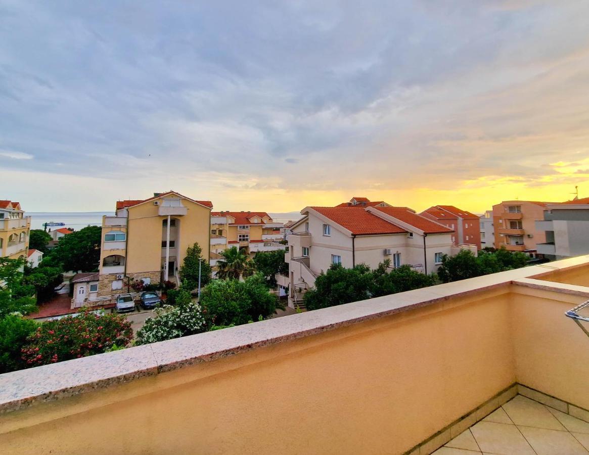 Apartments Monopoly Новалья Экстерьер фото
